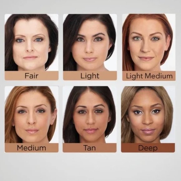 Doll 10 HydraLux Foundation Light/ Medium - Picture 5 of 5